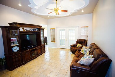 203 Oriole Ln, Laredo, TX 78045 - photo 5