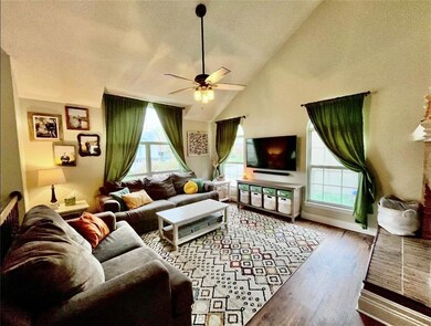 100 W Calico Dr, Raymore, MO 64083 - photo 2