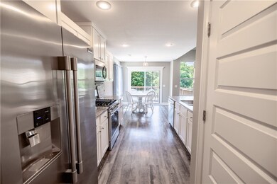 180 Alexandra Loop, Elkins, AR 72727 - photo 6