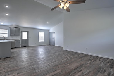 5100 Old Stage Rd-5