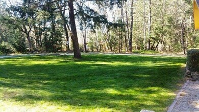 3891 Azalea Dr, Grants Pass, OR 97526 - photo 2