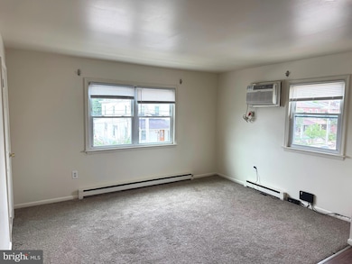 219 W Fifth St unit 2ND FLOOR, Lansdale, PA 19446 - photo 2