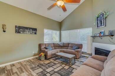 421 E Topeka Dr, Phoenix, AZ 85024 - photo 5