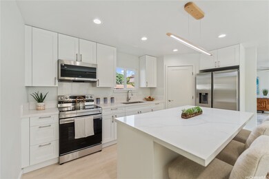 1516 Iao Ln, Honolulu, HI 96817 - photo 2