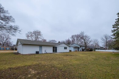 2200 Baker St, Aurora, IL 60506 - photo 4