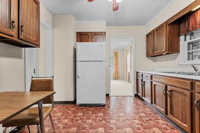 2705 Shunk Ave, Alliance, OH 44601 - photo 4