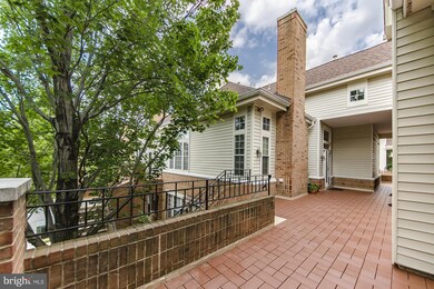 7027 Haycock Rd unit G, Falls Church, VA 22043 - photo 2