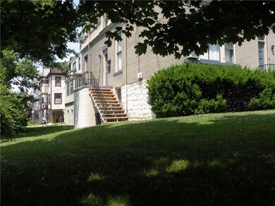 319 E Beau Street Left Side