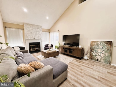 4C Rutherford Hayes Dr, Monroe Township, NJ 08831 - photo 7