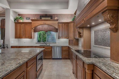009_Kitchen
