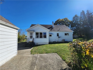 5838 Poland Struthers Rd, Youngstown, OH 44514 - photo 2