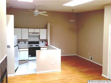 34 Players Cir, Tinton Falls, NJ 07724 - photo 4