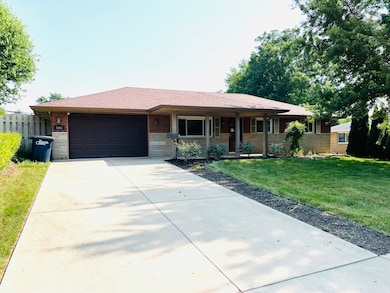 506 Ash St, Beech Grove, IN 46107 - photo 2