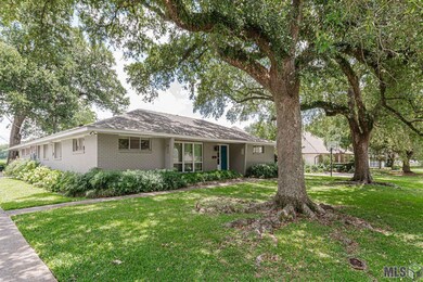 5633 Sandalwood Dr, Baton Rouge, LA 70806 - photo 2