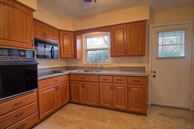 Kitchen 3