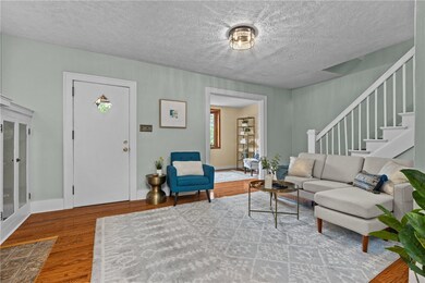 Leads into front office / sun room