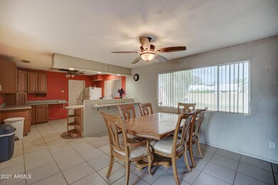 9837 N 37th Dr-6