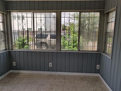 116 Frawley St, Houston, TX 77009 - photo 2