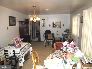 2358 Fisher Rd, Chambersburg, PA 17202 - photo 5