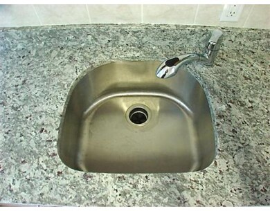 48 Lake Ave unit Hellenic 11, Woburn, MA 01801 - photo 5