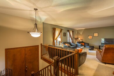 903 Autumn Way Lane-24