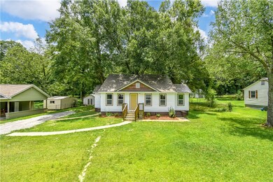 1706 Simpson St, Alexander City, AL 35010 - photo 5