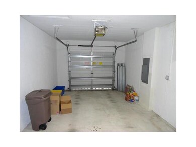 Parking Lot/Garage