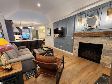 5707 S Lake St unit 13 F, Glen Arbor, MI 49636 - photo 7