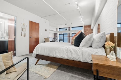 Apartment 92 Water Street unit 317, Cleveland, OH 44113 - photo 5