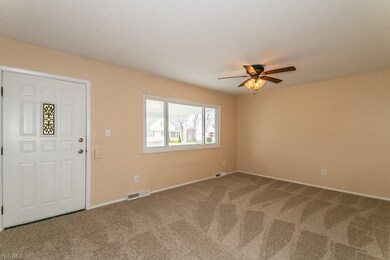 1667 Ridgeview Dr, Wickliffe, OH 44092 - photo 2