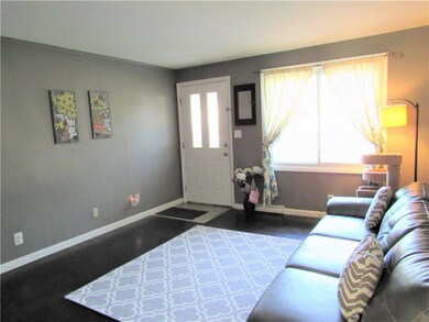 420 N Cherry St, Columbus, IN 47201 - photo 3