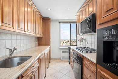 300 E 74th St unit 34 D, New York, NY 10021 - photo 3