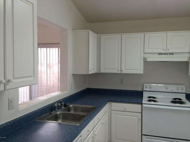 03-Kitchen