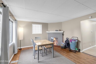 114 Haze St, Lansing, MI 48917 - photo 5