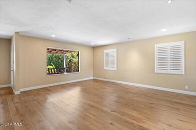 07-Living Room