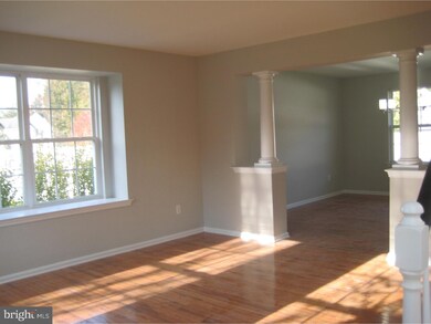 16 Oakshade Rd, Burlington, NJ 08016 - photo 4