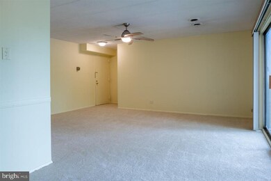 2636 Fort Farnsworth Rd unit 127, Alexandria, VA 22303 - photo 7