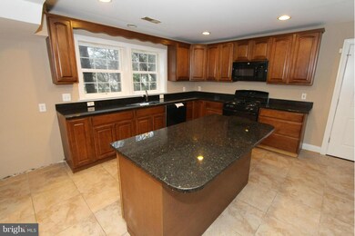 219 Dateleaf Ave, Capitol Heights, MD 20743 - photo 5