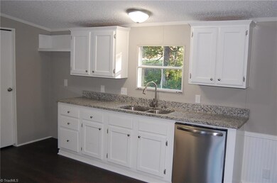 1317 Foxburrow Rd, Asheboro, NC 27205 - photo 4