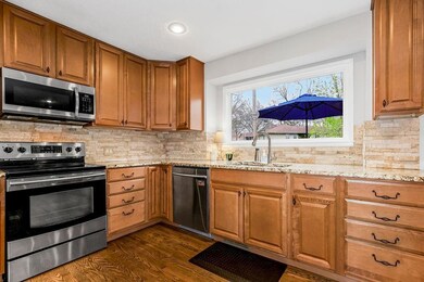 7123 Garnett St, Shawnee, KS 66203 - photo 6