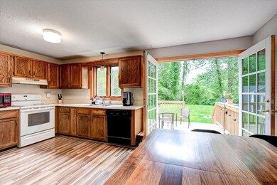 6 Litchfield Rd unit A, Londonderry, NH 03053 - photo 4