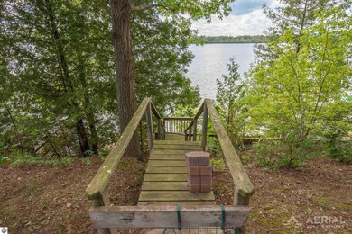 1410 Edwards St, West Branch, MI 48661 - photo 4