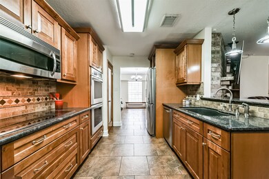 6907 Woodfern Dr, Houston, TX 77040 - photo 6