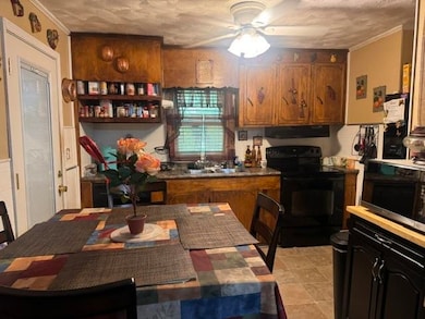 76 Bomar St, Inman, SC 29349 - photo 3