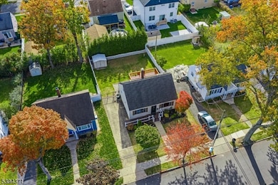 81 Maple Hill Rd, Clifton, NJ 07013 - photo 2