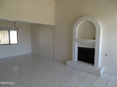 5245 Roger Maris Dr, El Paso, TX 79934 - photo 4