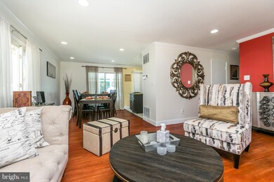 6818 Yataruba Dr, Gwynn Oak, MD 21207 - photo 4