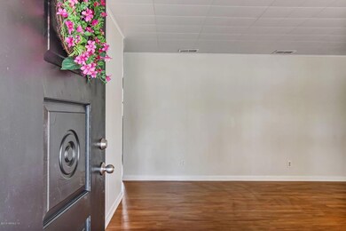 6850 Tom Thumb Dr, Jacksonville, FL 32210 - photo 3