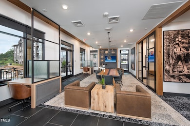 Clubhouse-Business-02