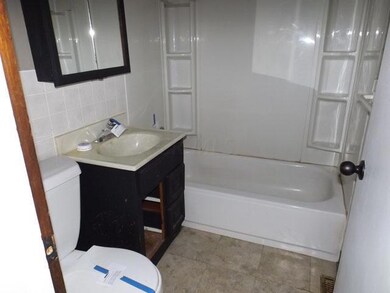 690 Augusta Ave, Columbus, OH 43228 - photo 2